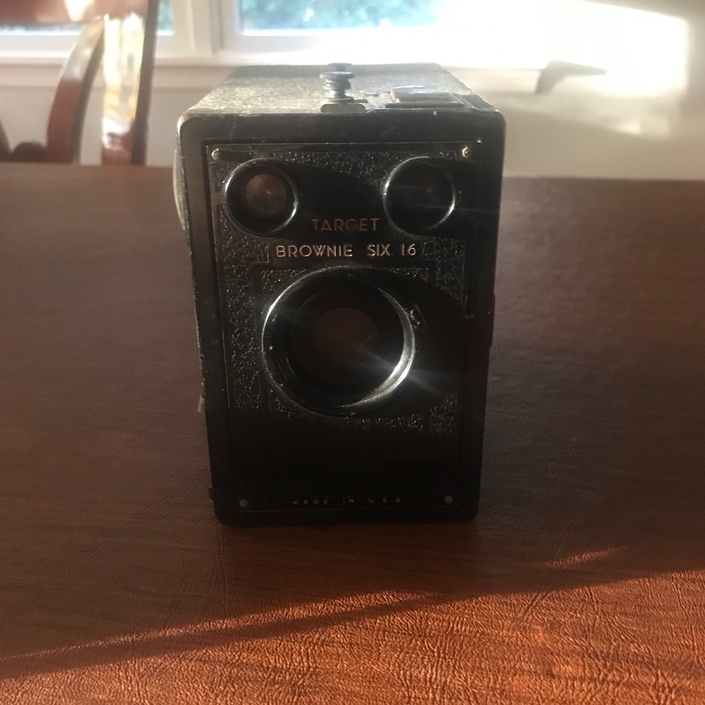 Brownie Target Six 16￼ Vintage Box Camera
